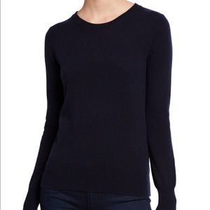 Neiman Marcus Cashmere sweater